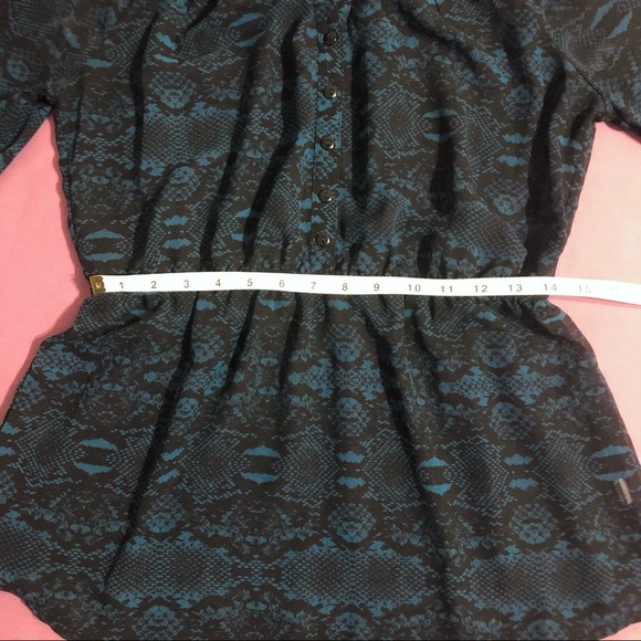 Sheer Black and Green Blouse - Picture 6 of 7